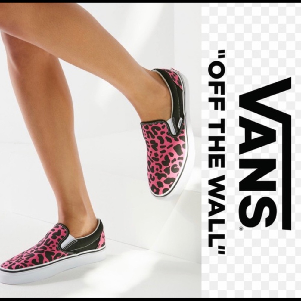 NWT VANS Leopard Pink & Black Classic Slip-On Womens Shoes